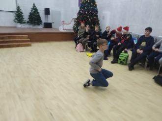 /Files/images/0_nr_2023-24/zima_23-24/5В новорічний захід (11).jpg